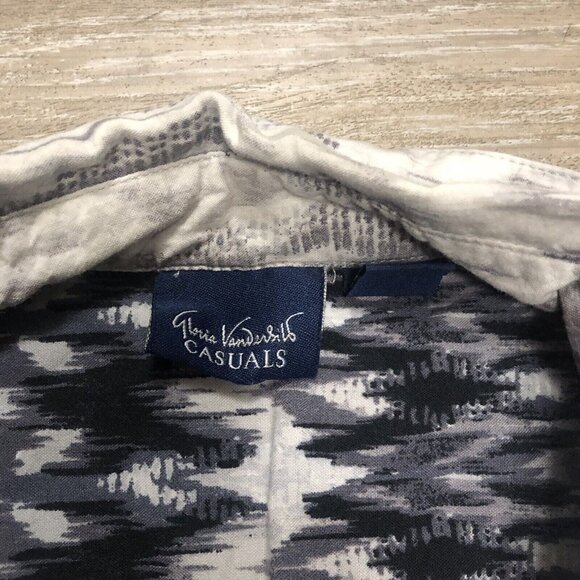 Gloria Vanderbilt Casuals Womens Blouse Size 1X Shirt Top Aztec Boho‎ Witchy - Picture 2 of 6